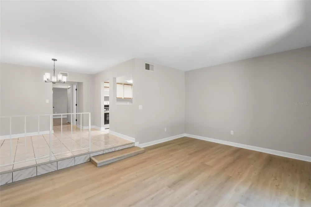 505 PLAZA SEVILLE COURT #11 Treasure Island, FL 33706