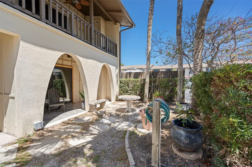 505 PLAZA SEVILLE COURT #11 Treasure Island, FL 33706