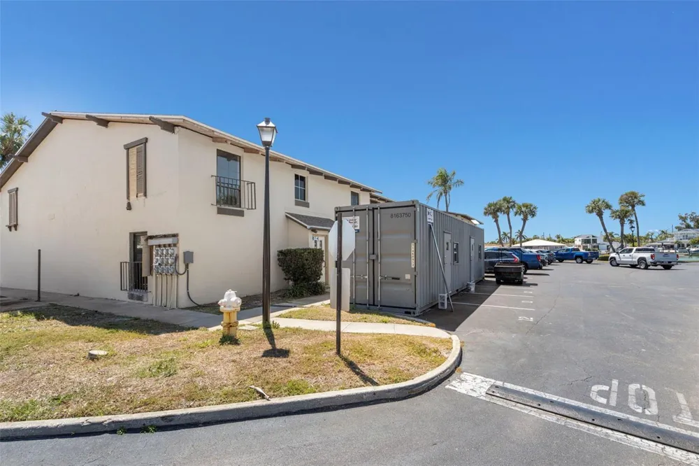 505 PLAZA SEVILLE COURT #11 Treasure Island, FL 33706