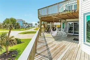 4119 Campeche Court Galveston, TX 77554