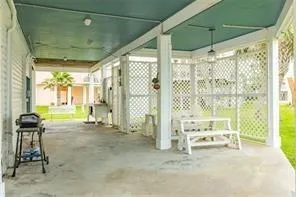 4119 Campeche Court Galveston, TX 77554