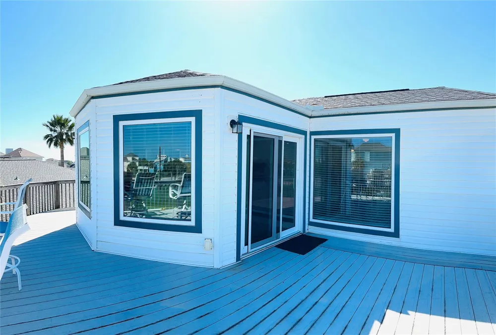 4119 Campeche Court Galveston, TX 77554