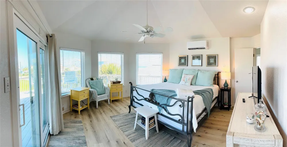 4119 Campeche Court Galveston, TX 77554