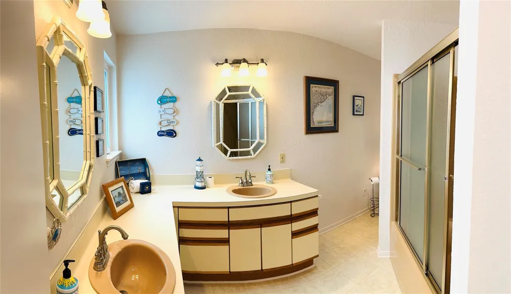 4119 Campeche Court Galveston, TX 77554