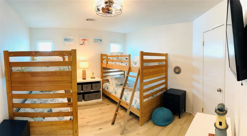 4119 Campeche Court Galveston, TX 77554