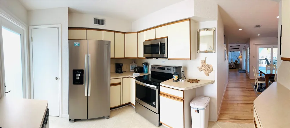 4119 Campeche Court Galveston, TX 77554