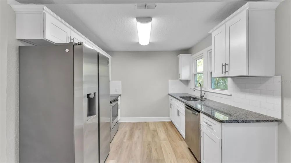 1317 W BELMAR STREET Lakeland, FL 33815