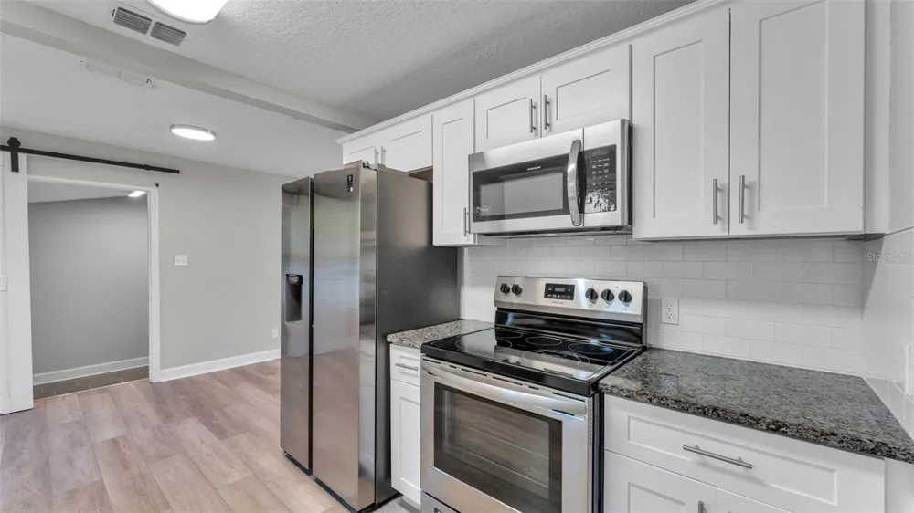 1317 W BELMAR STREET Lakeland, FL 33815