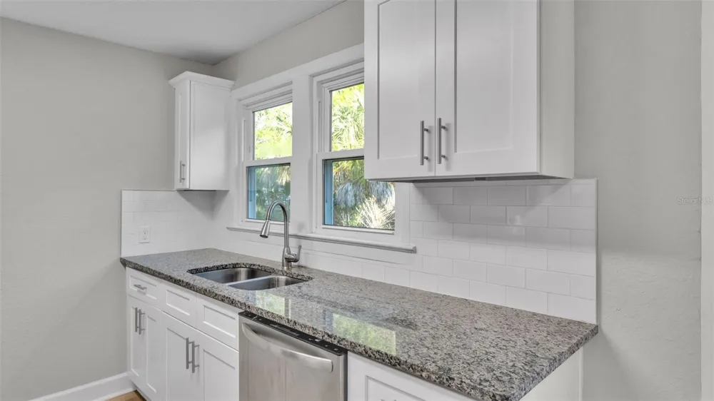 1317 W BELMAR STREET Lakeland, FL 33815