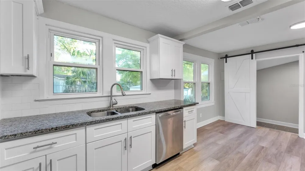 1317 W BELMAR STREET Lakeland, FL 33815