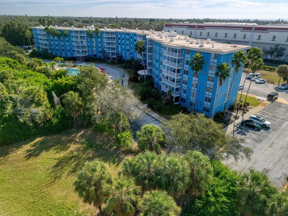 3315 58TH AVENUE S #112 St Petersburg, FL 33712