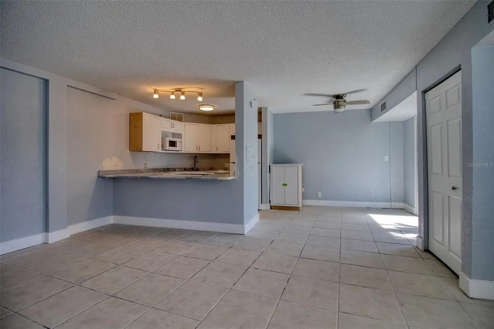3315 58TH AVENUE S #112 St Petersburg, FL 33712