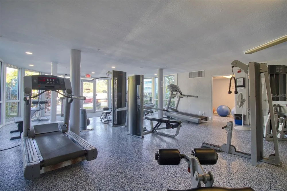 3315 58TH AVENUE S #112 St Petersburg, FL 33712