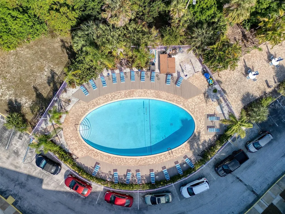 3315 58TH AVENUE S #112 St Petersburg, FL 33712
