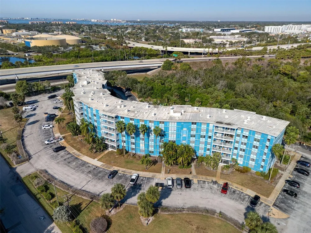3315 58TH AVENUE S #112 St Petersburg, FL 33712