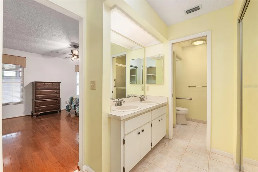 2064 SE 37TH COURT CIRCLE ocala, FL 34471