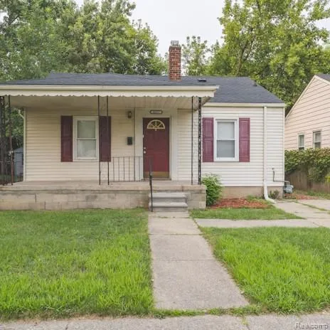 18557 Kenosha Street