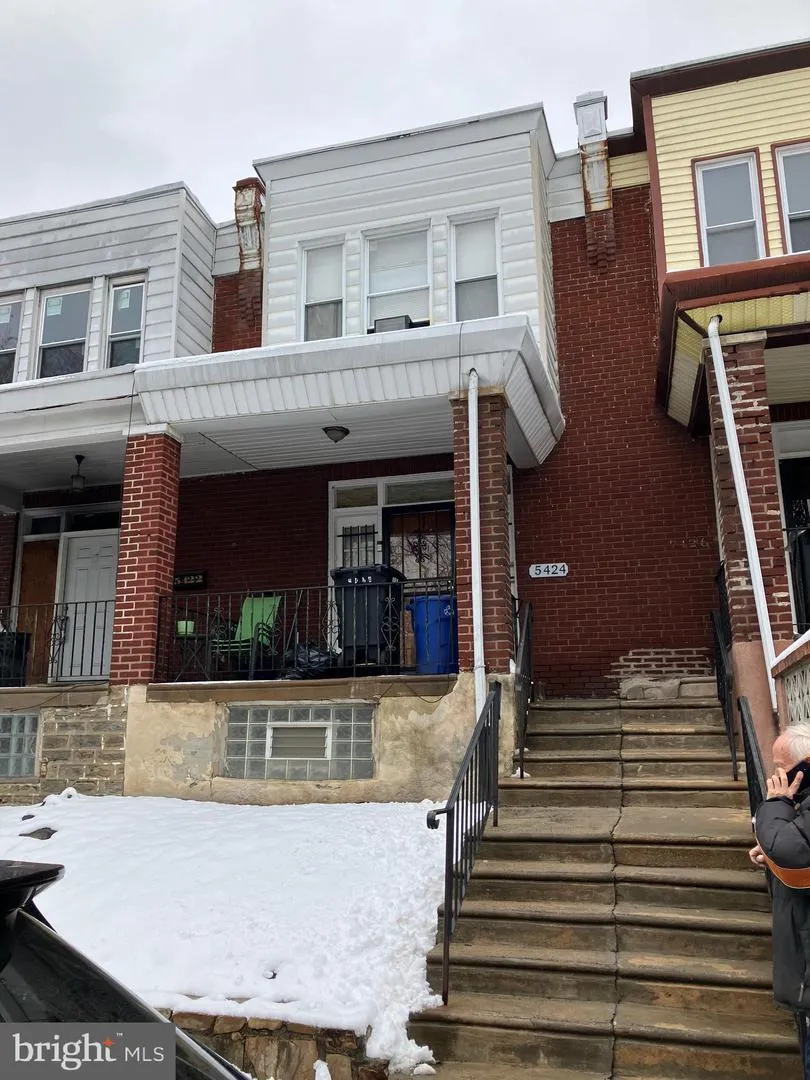 5424 WARNOCK STREET Philadelphia, PA 19141