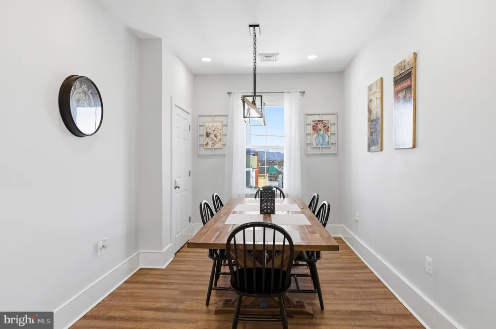 10 DEFORD AVENUE Luray, VA 22835