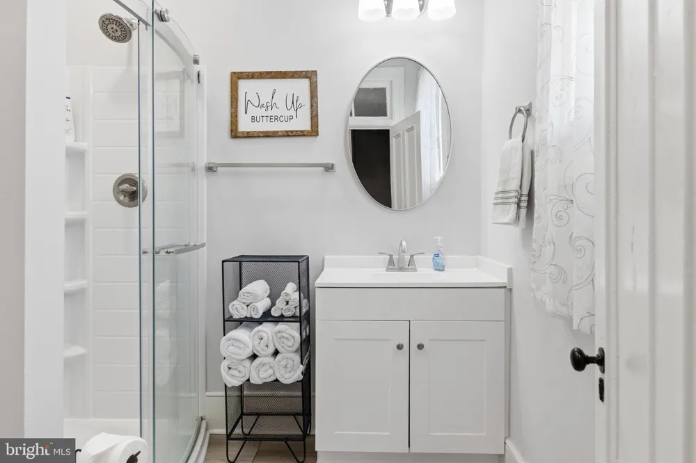 10 DEFORD AVENUE Luray, VA 22835
