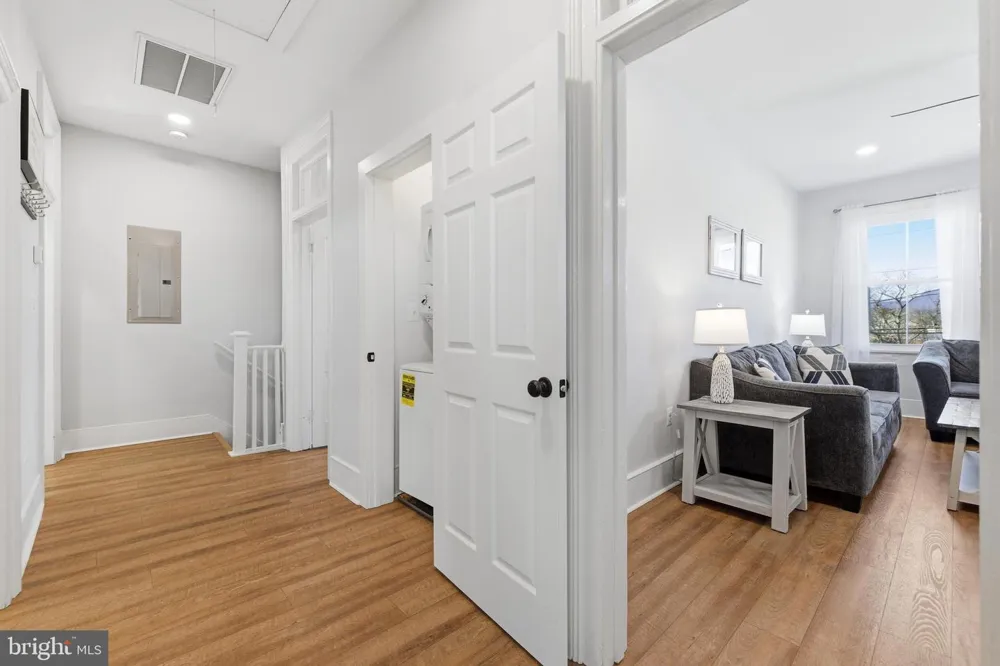 10 DEFORD AVENUE Luray, VA 22835