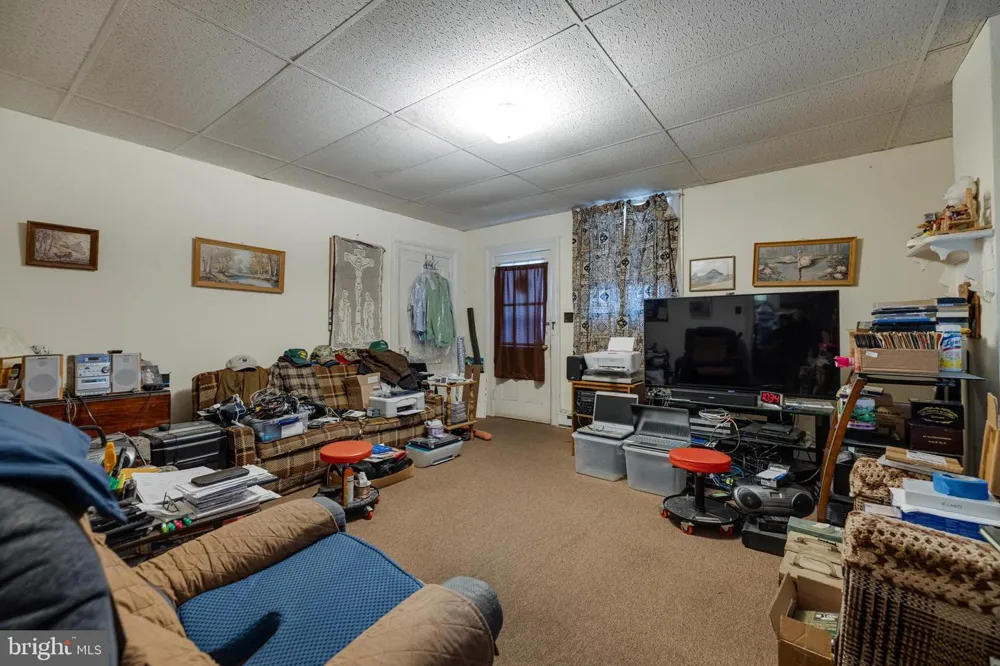 10 DEFORD AVENUE Luray, VA 22835