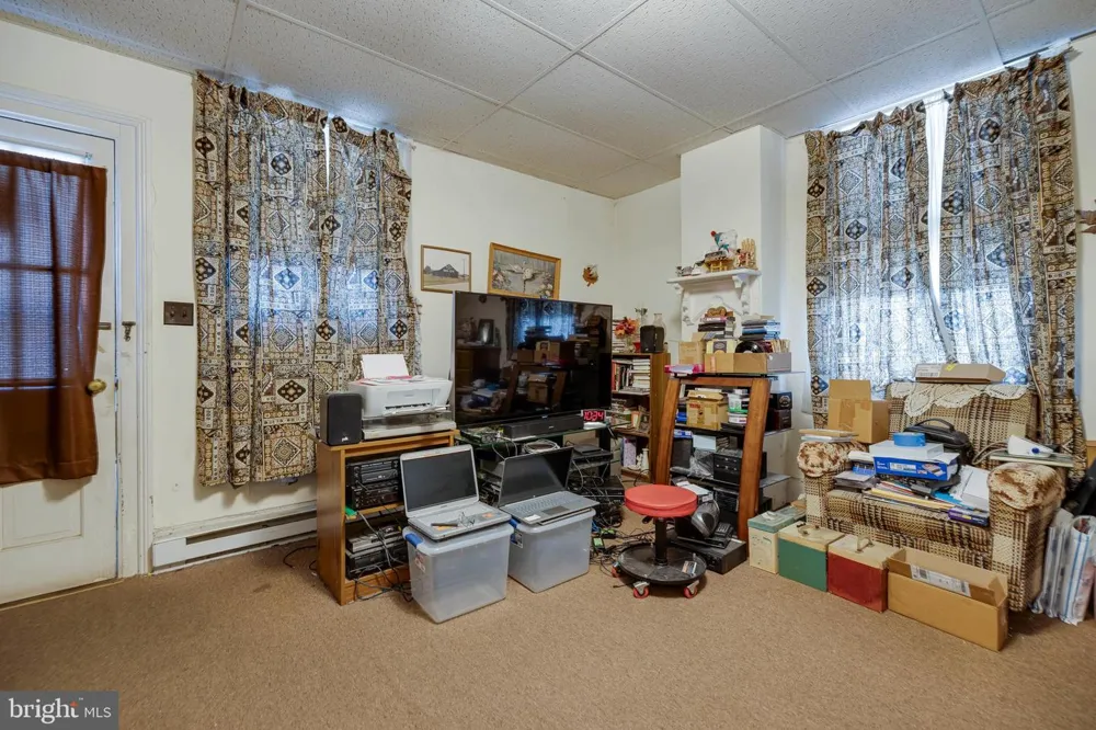 10 DEFORD AVENUE Luray, VA 22835