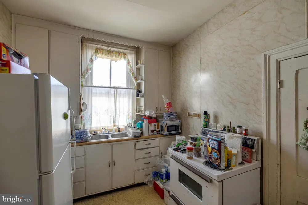 10 DEFORD AVENUE Luray, VA 22835