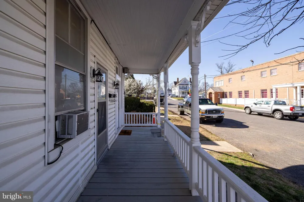 10 DEFORD AVENUE Luray, VA 22835