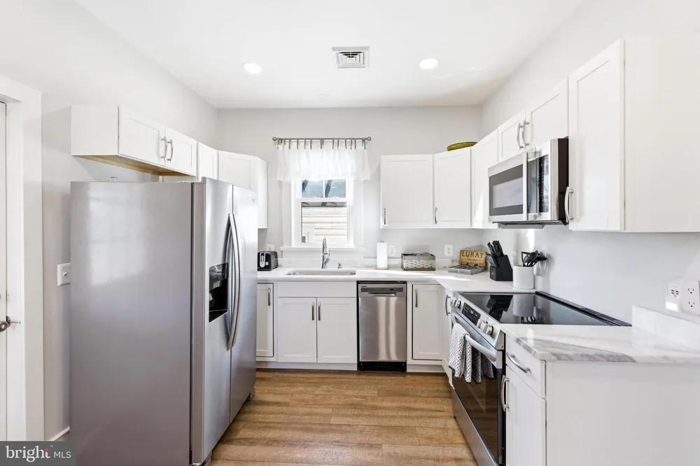 10 DEFORD AVENUE Luray, VA 22835