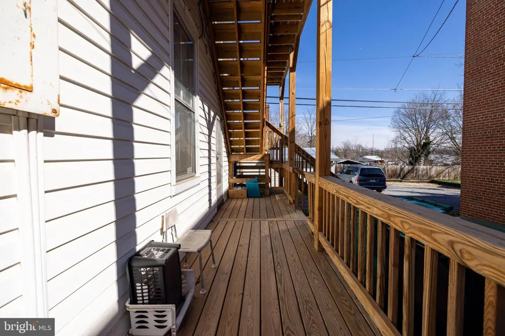10 DEFORD AVENUE Luray, VA 22835