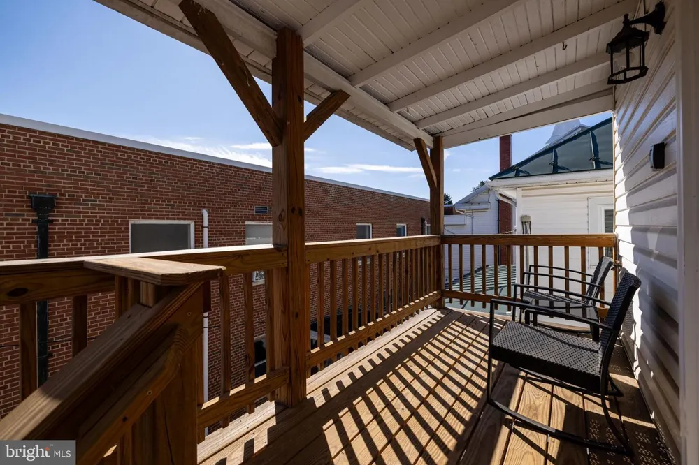 10 DEFORD AVENUE Luray, VA 22835