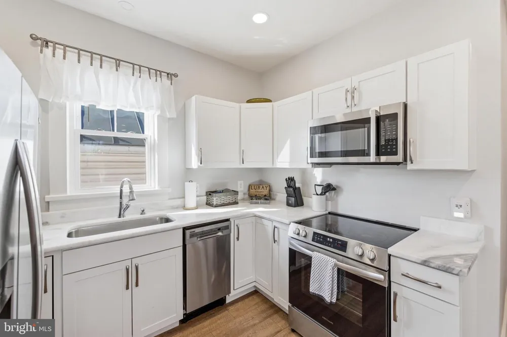 10 DEFORD AVENUE Luray, VA 22835