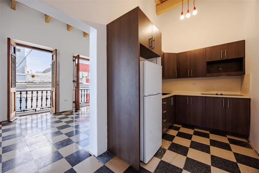 364 CALLE SOL #2B Old San Juan, PR 00901