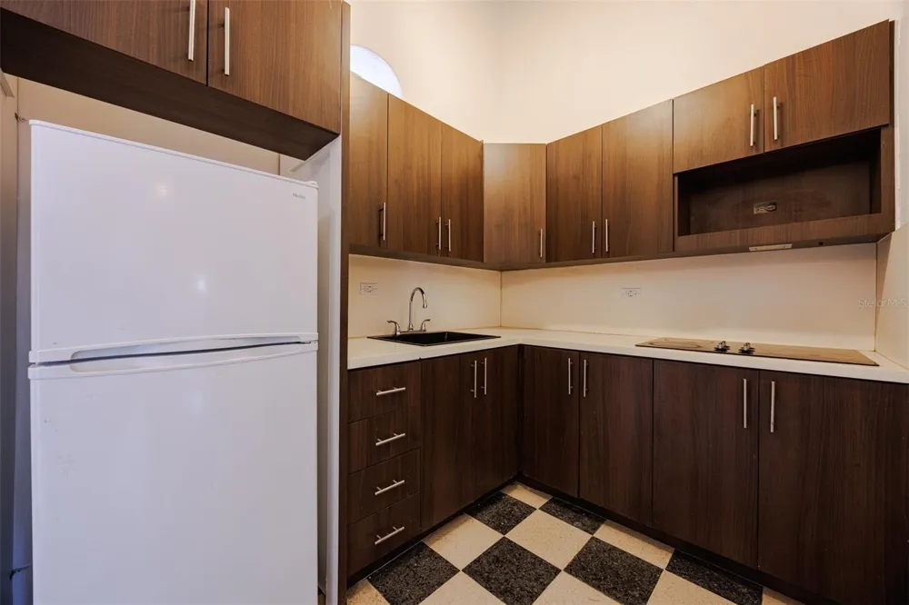 364 CALLE SOL #2B Old San Juan, PR 00901