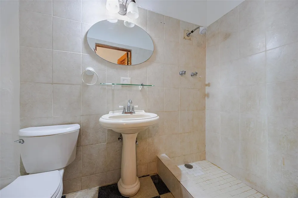 364 CALLE SOL #2B Old San Juan, PR 00901