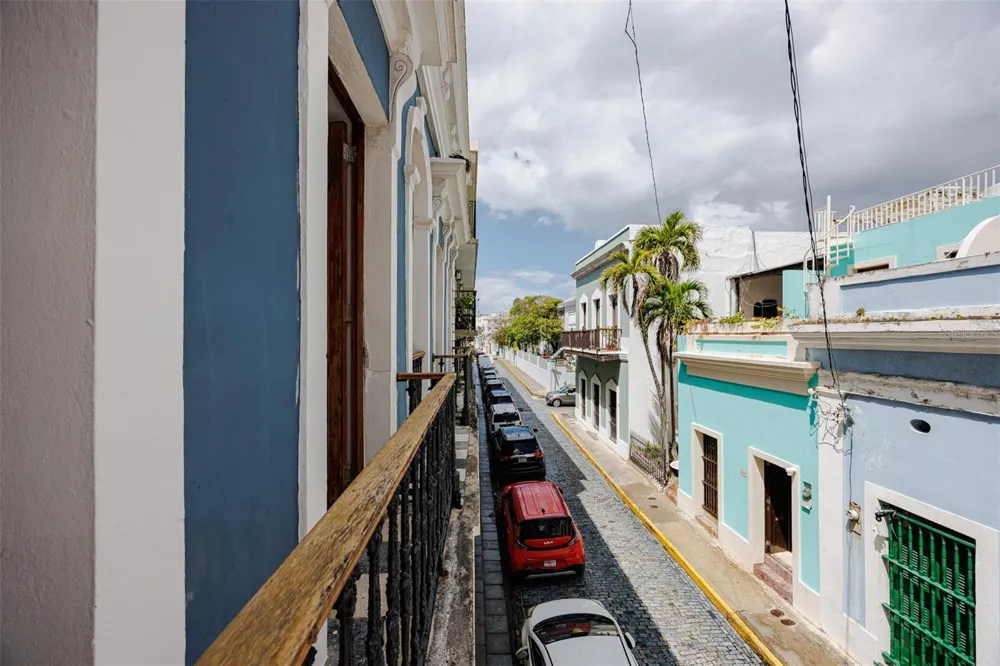 364 CALLE SOL #2B Old San Juan, PR 00901