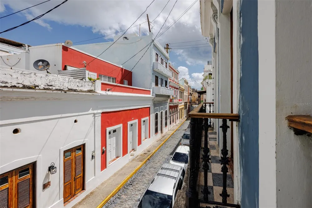 364 CALLE SOL #2B Old San Juan, PR 00901