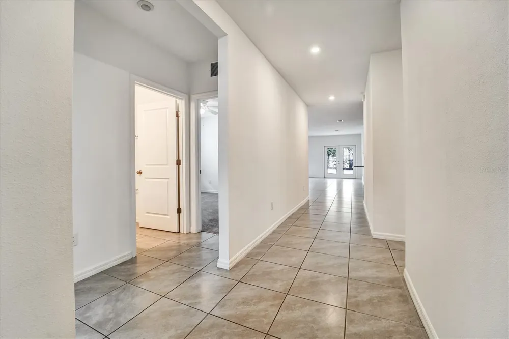 6963 SHELBY LYNN WAY Zephyrhills, FL 33542
