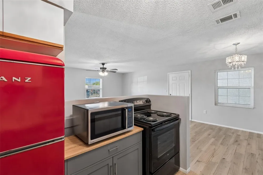 4335 AEGEAN DRIVE #136A Tampa, FL 33611