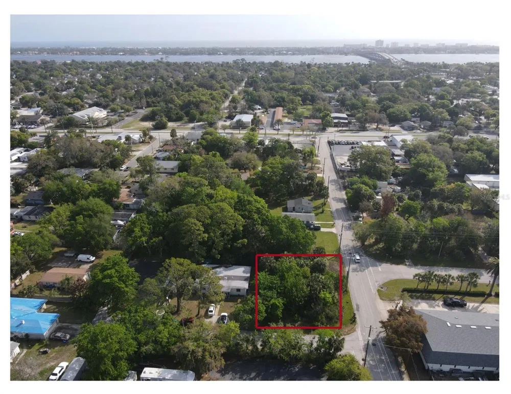 285 LINCOLN AVENUE Ormond Beach, FL 32174