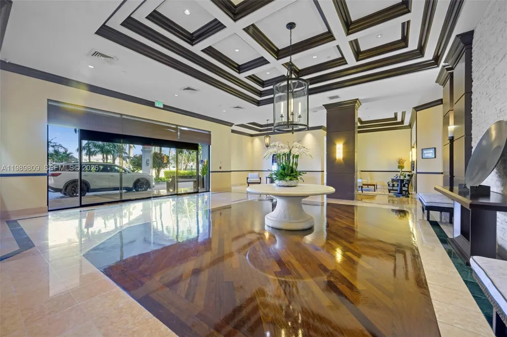 3598 Yacht Club Dr #1204 Aventura, FL 33180
