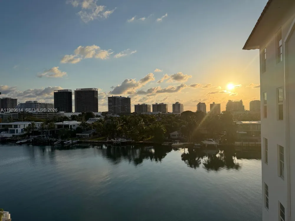 9341 E Bay Harbor Dr #6C Bay Harbor Islands, FL 33154