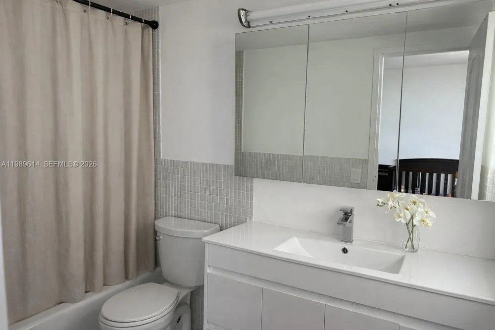 9341 E Bay Harbor Dr #6C Bay Harbor Islands, FL 33154