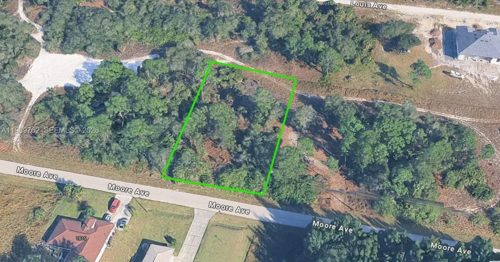 1812 MOORE AVE Lehigh Acres, FL 33972