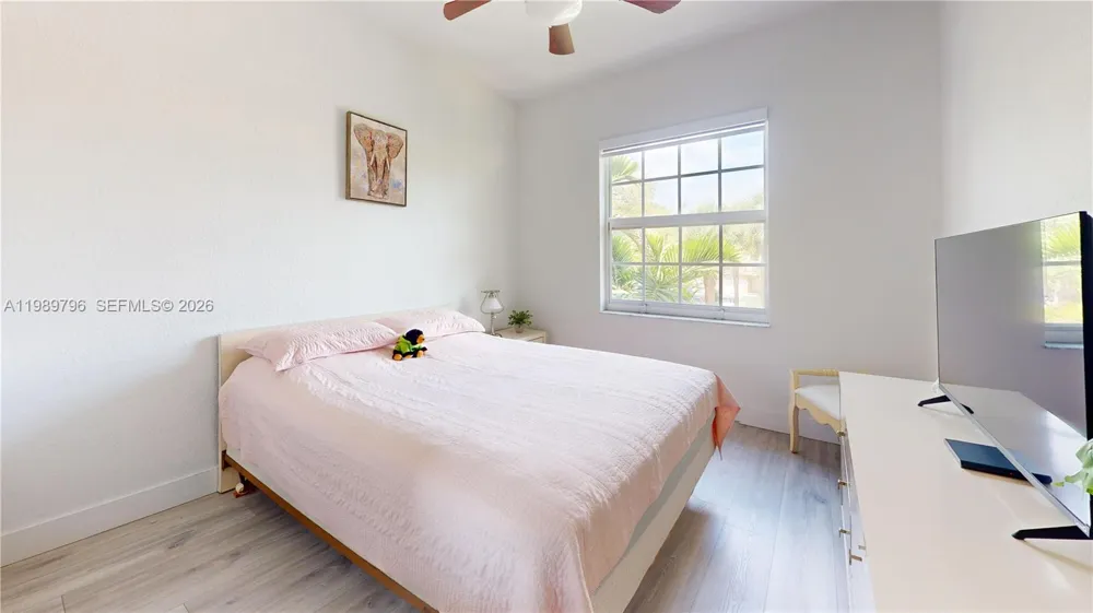809 NW 170th Ter #26 Pembroke Pines, FL 33028