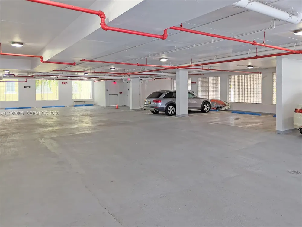 225 Collins Ave #4J Miami Beach, FL 33139