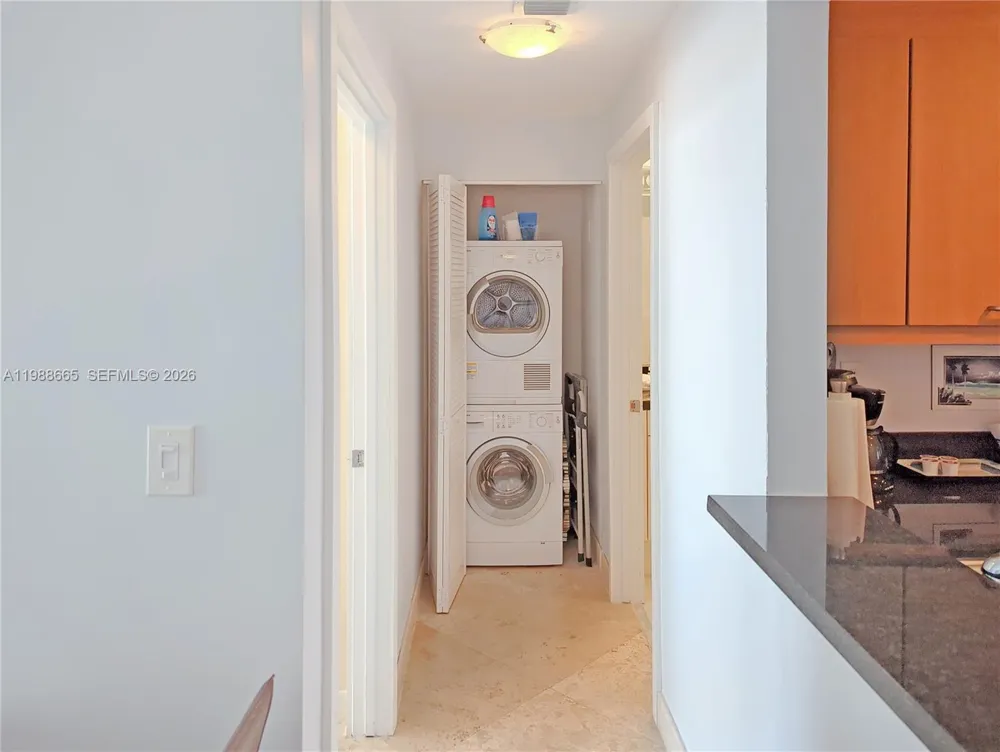 225 Collins Ave #4J Miami Beach, FL 33139