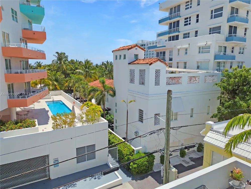 225 Collins Ave #4J Miami Beach, FL 33139