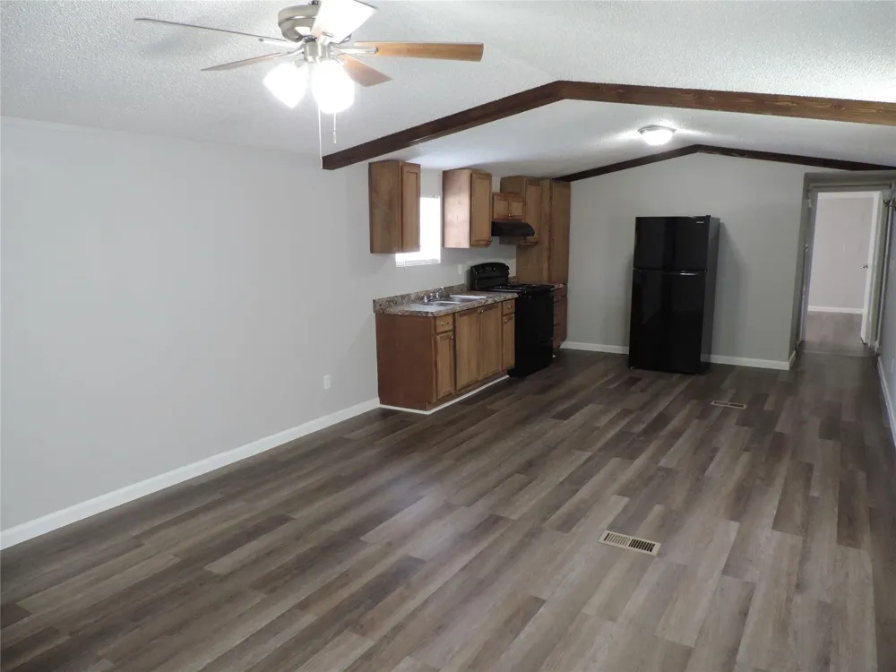 1668 Fm 2518 #85 Cleveland, TX 77327